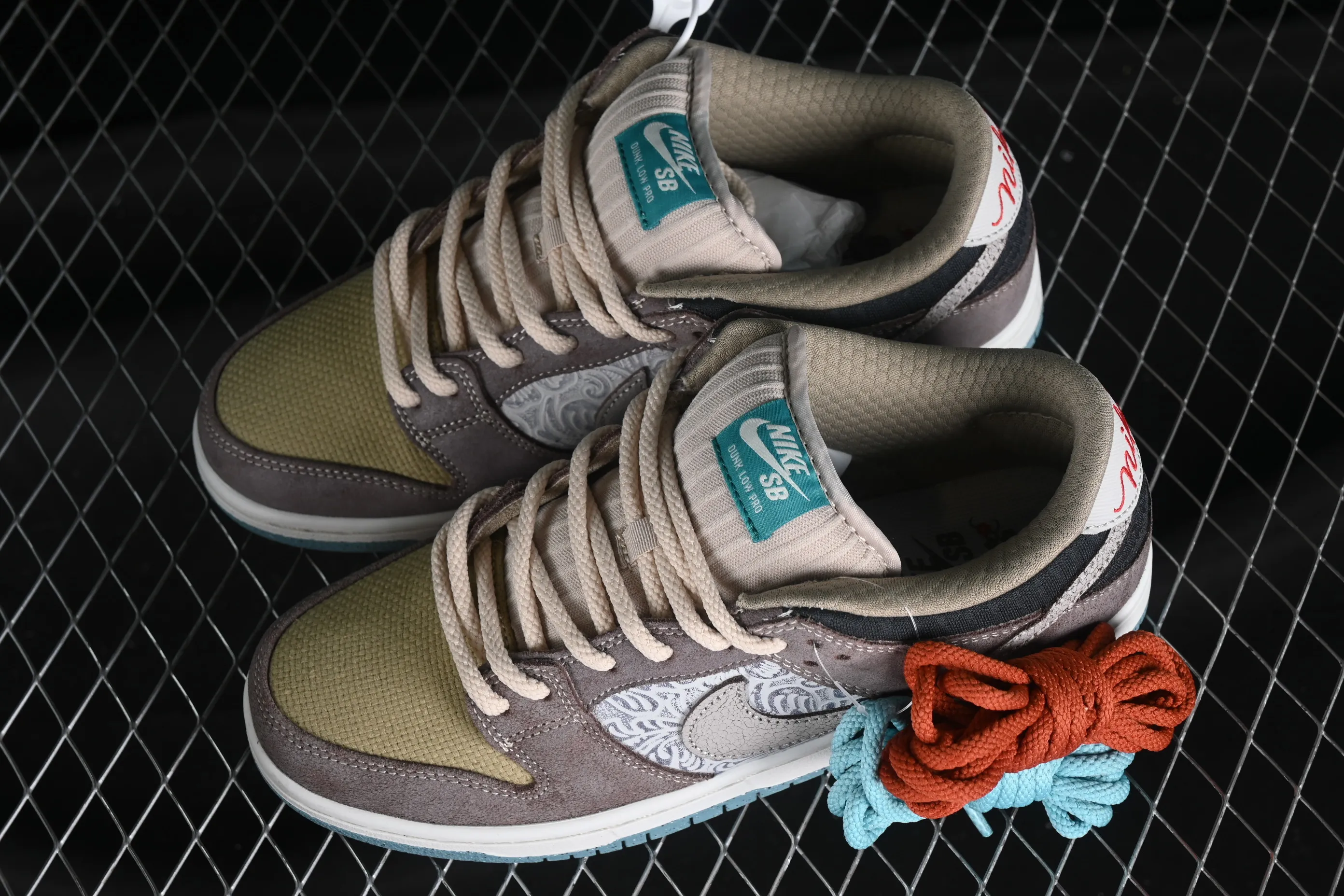 All categories Nk SB Dunk series Nk SB Dunk Low low-top sneakers F version Nk SB Dunk Low "Big Money Savings" embossed elements SB low-top casual sneakers FZ3129-200